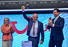 Sebastian Ebel adm.dir i TUI Group ringer i bjellen på Frankfurt-børsen