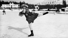 Sonja Henie deltok i de første olympiske vinterleker i Chamonix. Hun var bare 11 år gammel.
