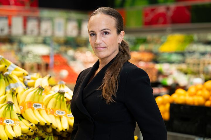 Dorthe Gill Brudvik, direktør egne merkevarer (EMV) i Coop Norge, er stolt over at Änglamark blir rangert som den nest mest bærekraftige merkevaren i undersøkelsen og kåret til bransjevinner i kategorien mat. Foto: Espen Solli